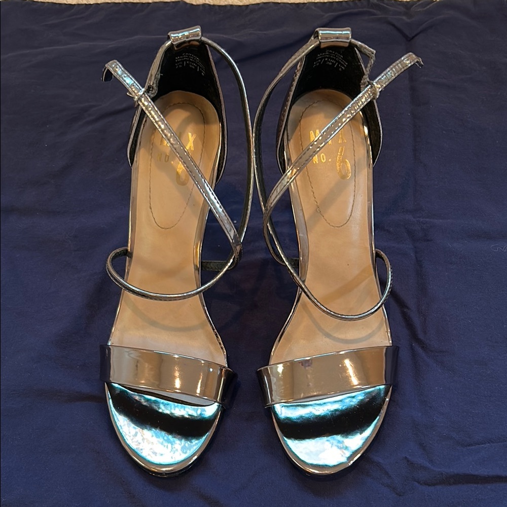 Mix No. 6 Silver Heels Elegant Modern Design
